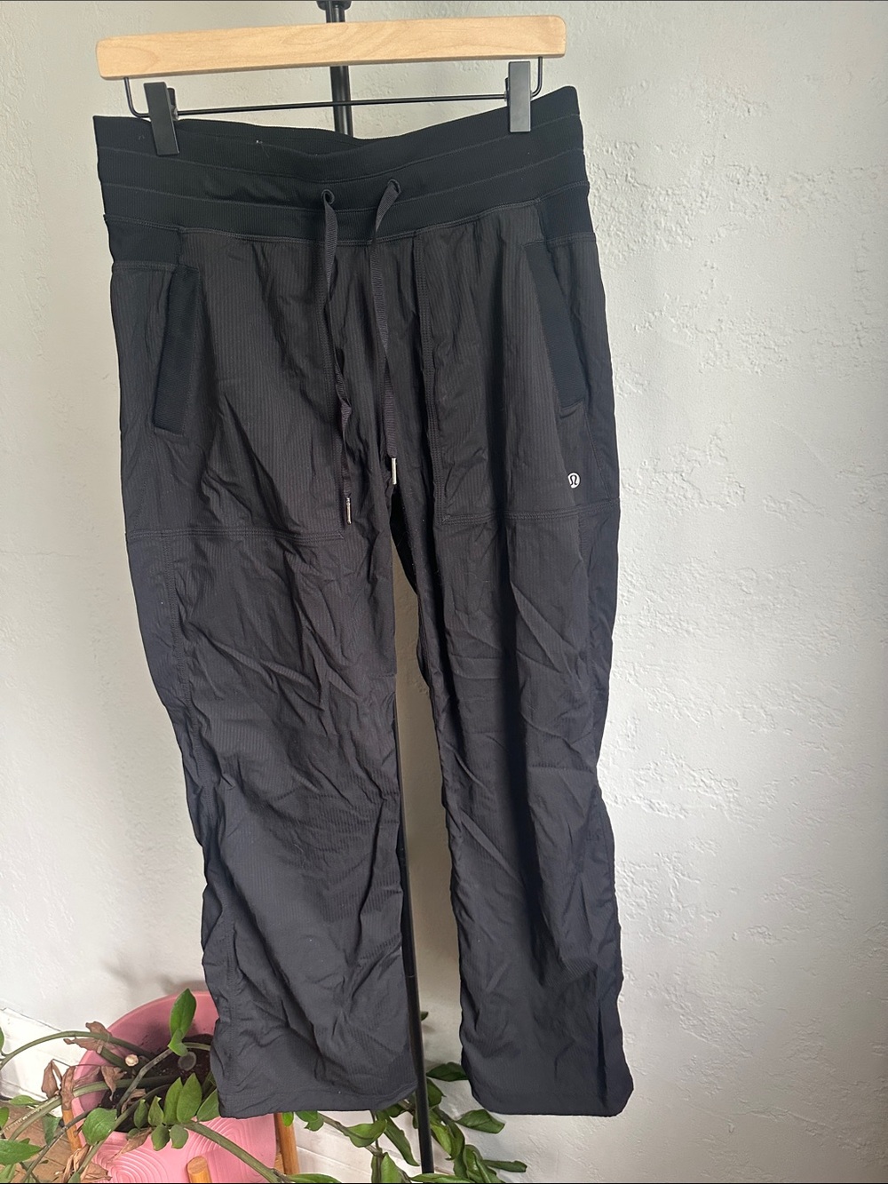 lululemon athletica women’s cinch-able dance studio pants